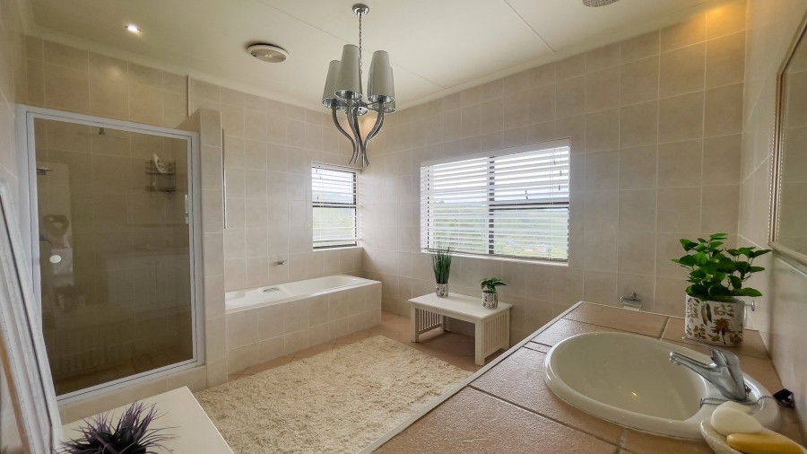 4 Bedroom Property for Sale in Groot Brakrivier Central Western Cape